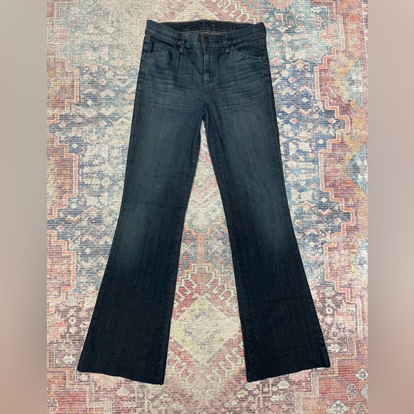 Goldsign Elan Flare Jean - Picture 1 of 9